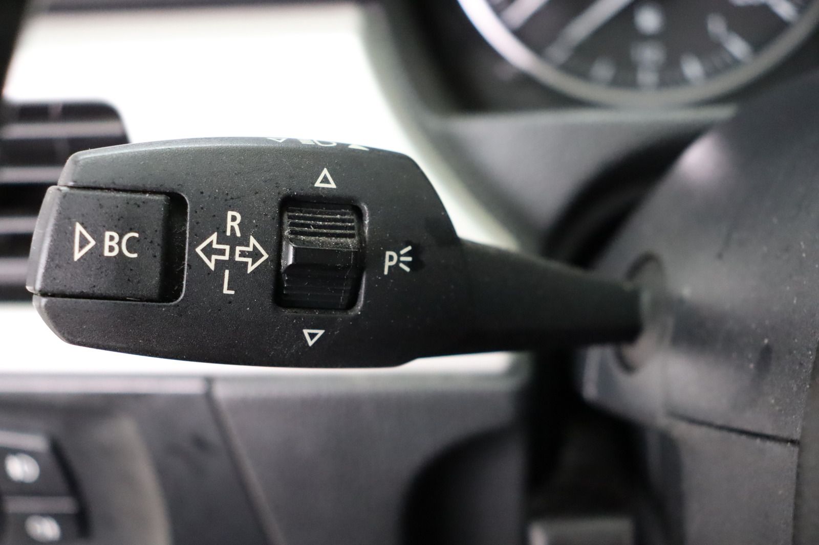 Fahrzeugabbildung BMW 318 i Touring * Klimaautomatik