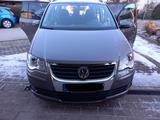 Volkswagen VW TOURAN Gebrauchtwagen - Volkswagen Touran mit Benzin-Antrieb: Limousine, Automatik