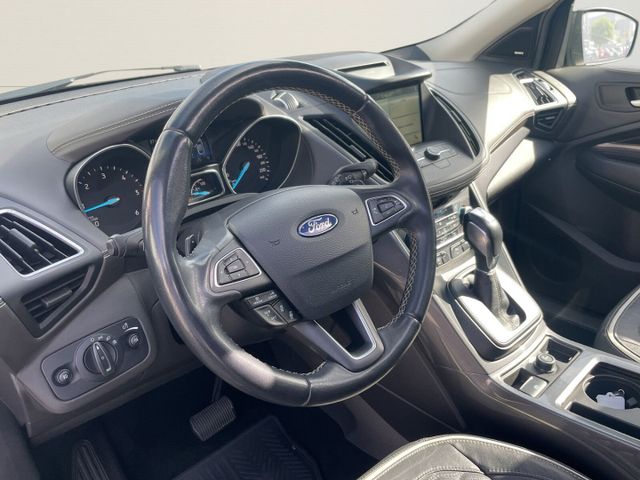 Ford Kuga Vignale 2.0 TDCi+ACC+AHK+Pano+Sony+Allrad