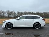 Mazda 6 Kombi 2.0 Sports-Line Navi Bose 19 Zoll Leder - Mazda mit Benzin-Antrieb: Kombi, Schaltgetriebe