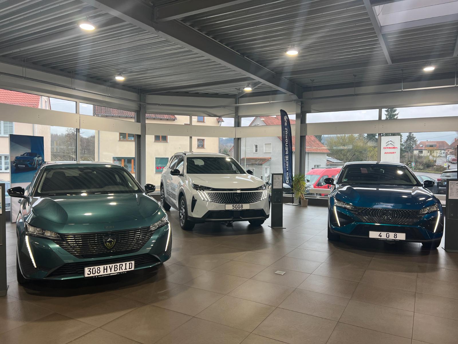 showroom-image-bottom