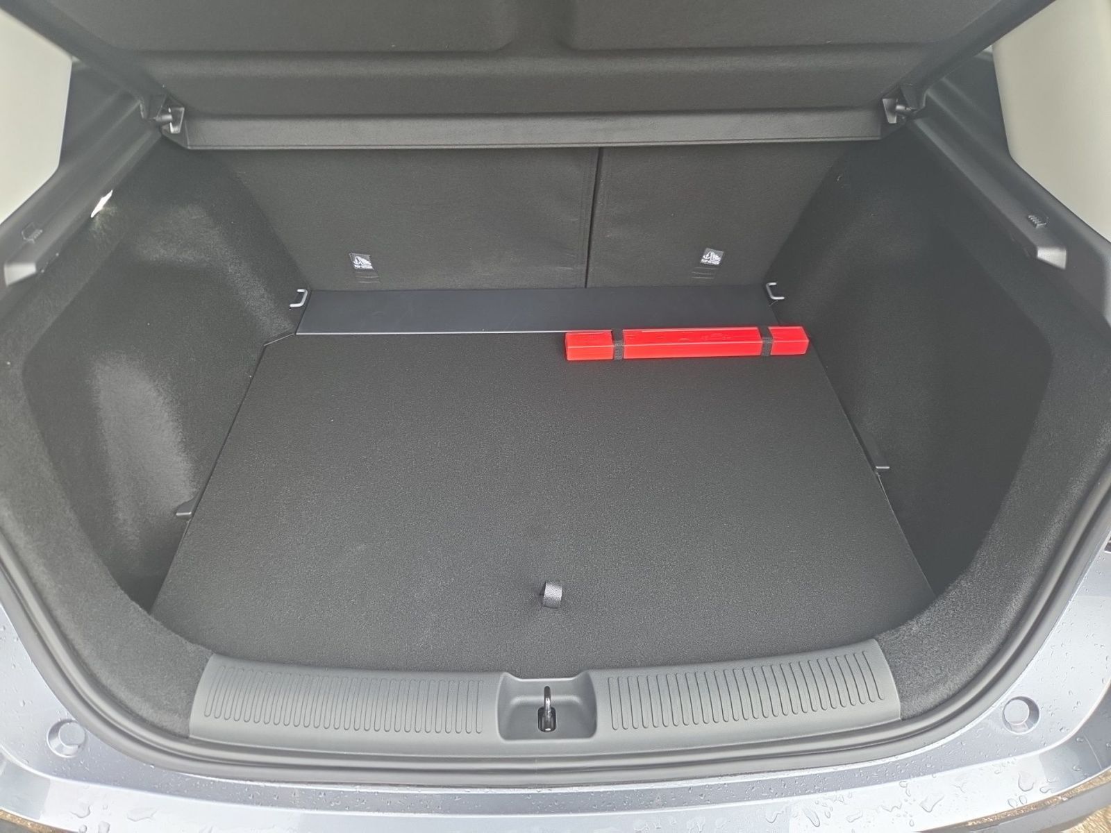 Fahrzeugabbildung MG ZS Comfort 1.5 Benziner  Schalter 116 PS *NAVI*S