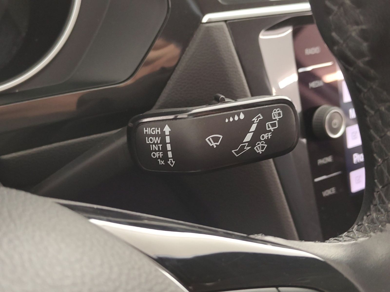 VW Tiguan Allspace 1.5 TSI Comfortline Allwetter Kl – Bild 33