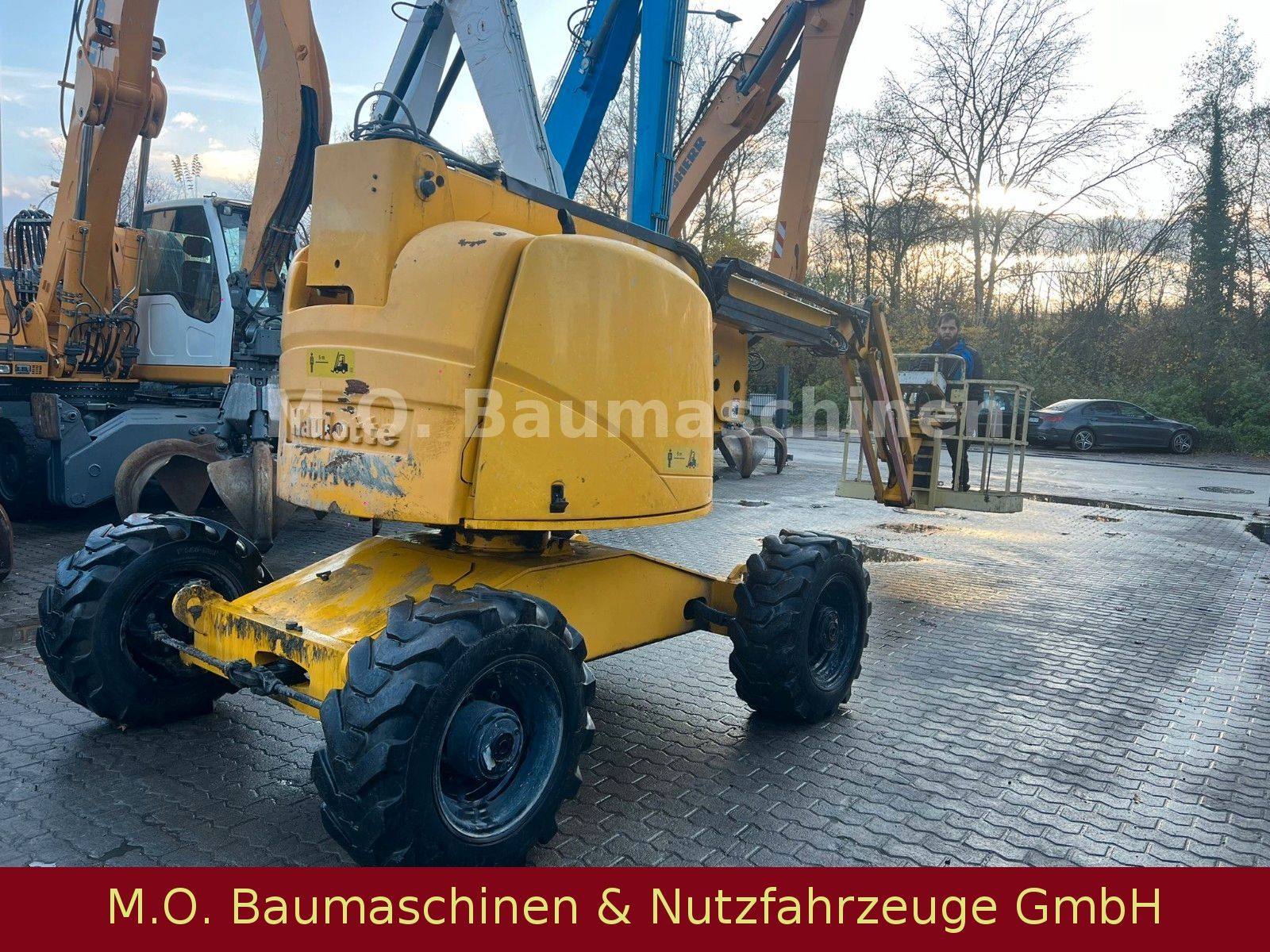 Fahrzeugabbildung Haulotte HA 16 PX / 16 m / Arbeitsbühne /4x4/Allrad