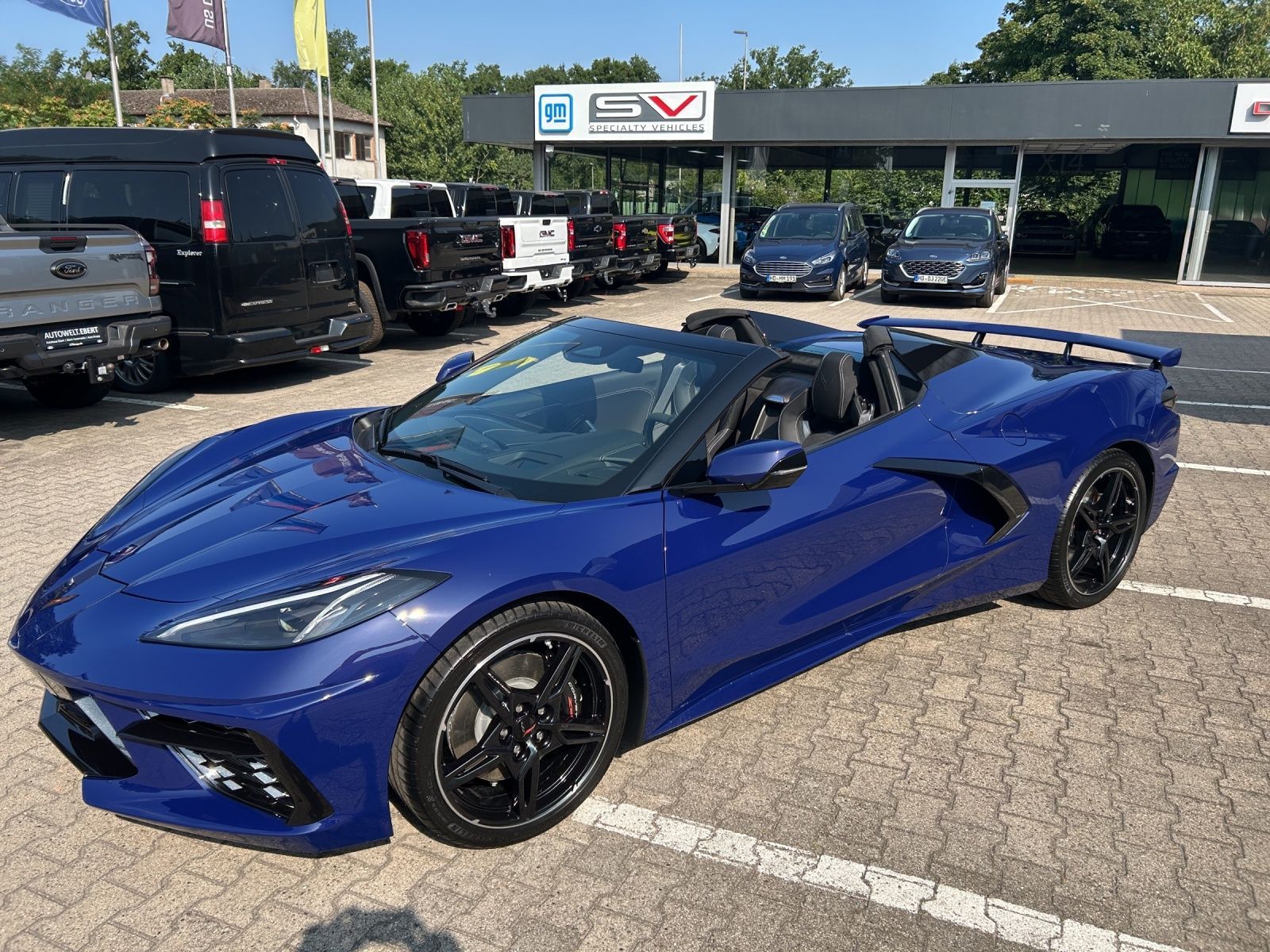 Fahrzeugabbildung Corvette C8 Cabrio 3LT MY2025 MAGNETIC/LIFT/HYSTERIA PURP