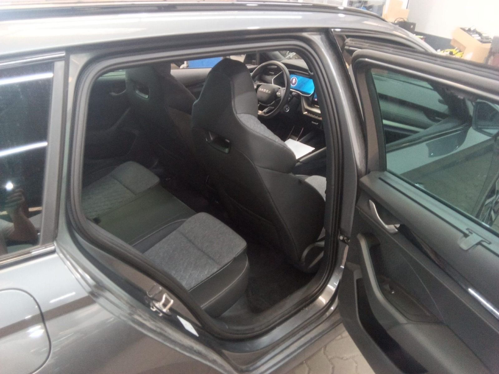 Skoda Octavia Combi 1.5 TSI e-Tec SPORTLINE*LED*STHZG* foto 8