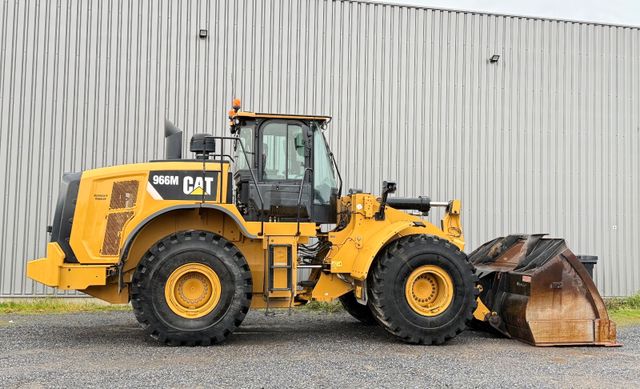 CAT 966 M