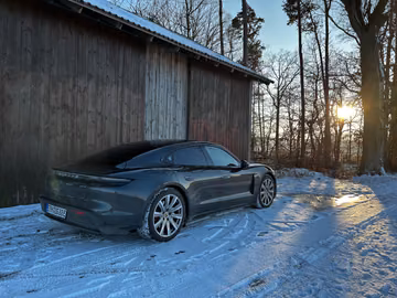 2020 Porsche TAYCAN 照片 1