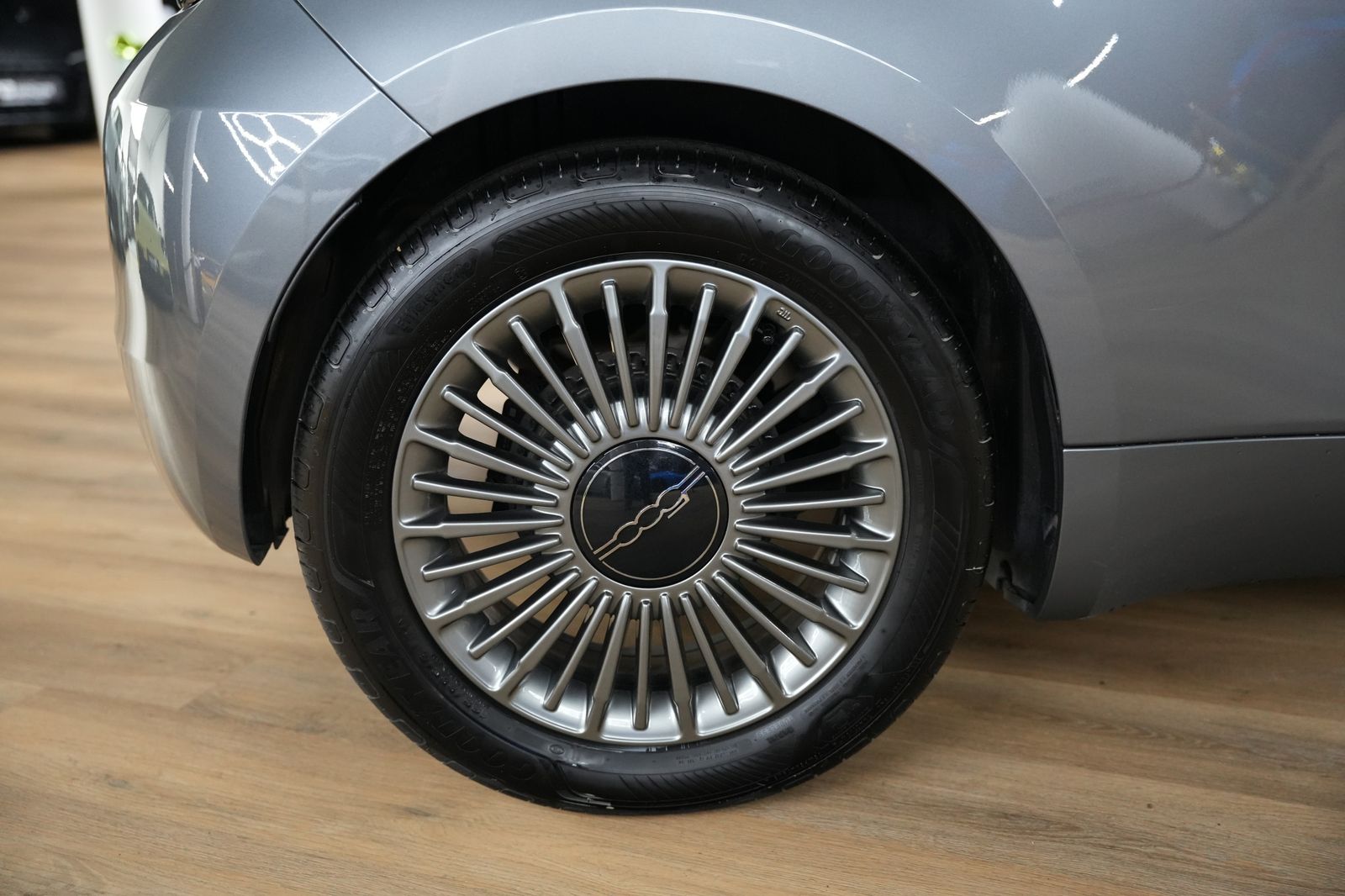 Fahrzeugabbildung Fiat 500 Icon *42 Kwh*Rückfahrkamera*Navigation*Klima