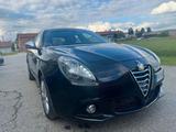 Alfa Romeo Giulietta 2.0 JTDm-2 175 CV TCT Exclu - Alfa Romeo Giulietta mit Diesel-Antrieb: Leder