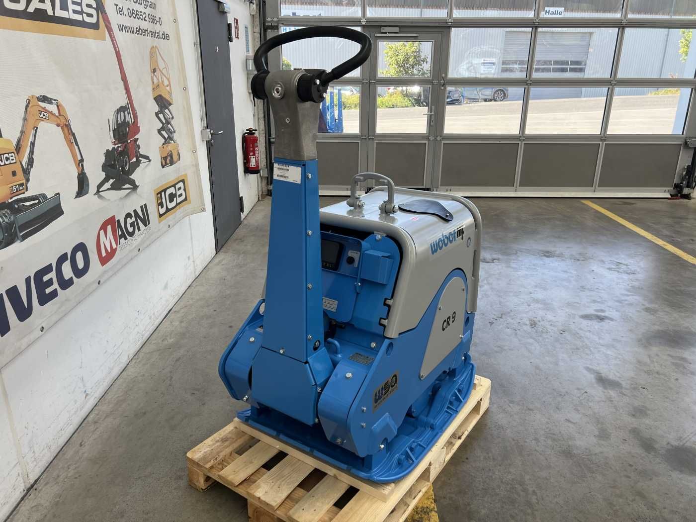 Fahrzeugabbildung Weber Weber CR 9 WSA Hatz-Diesel / 743 kg Rüttelplatte