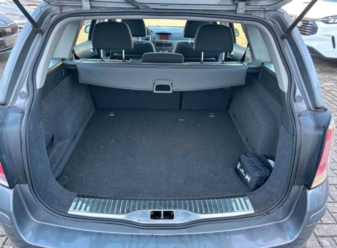 Opel Astra 2006 — photo 8