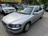Volvo S60 2.4 T AUTOMATIK - silberne Volvo S60