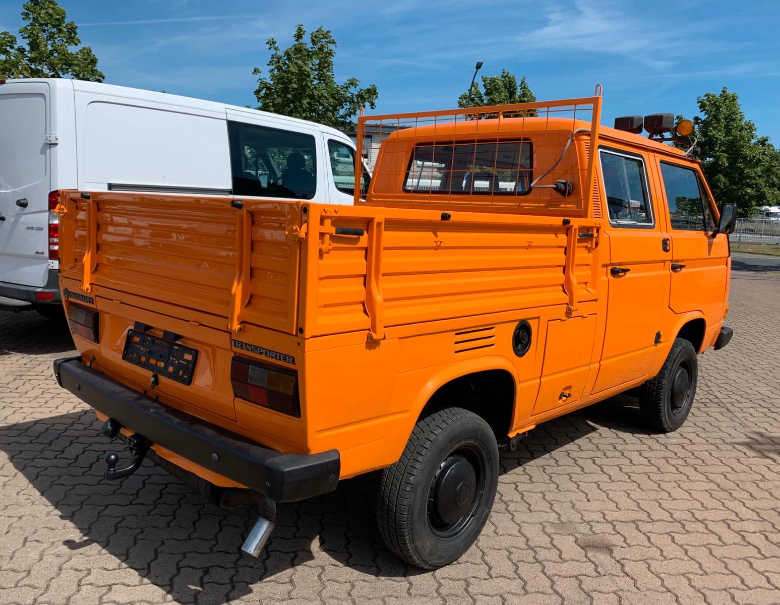 Volkswagen T3 Doka Pritsche Syncro 4x4/ AHK / 5 Sitze