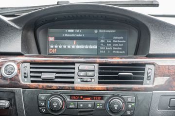 Fahrzeugabbildung BMW Lim. 330d xDrive  |LEDER|PDC|XENON|SHZ|