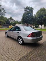 Mercedes-Benz Mercedes Benz C 200 - gebrauchte Mercedes-Benz C 200 aus dem Jahr 2003