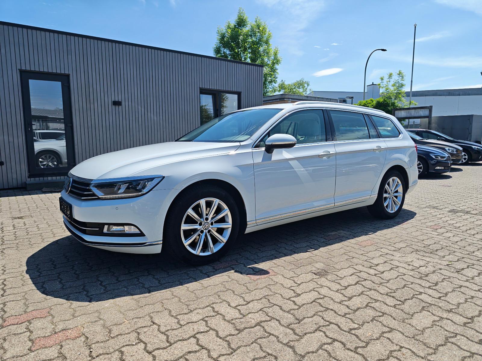 Volkswagen Passat Variant Highline*LED*AHKJ*NAVI*PDC*