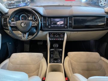 Skoda Kodiaq Style 4x4 *ALCANTARA*LED*AHK*360°KAMERA*