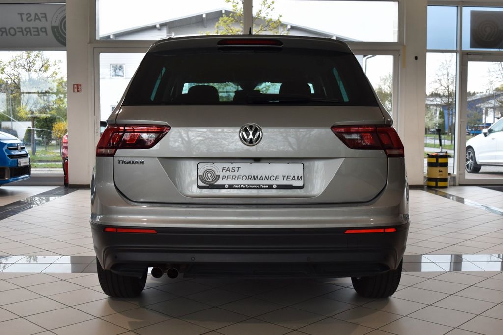 VW Tiguan 1.5 TSI~Navi~LED~Kamera~Keyless Go~Apple VW Tiguan 1.5 TSI~Navi~LED~Kamera~Keyless Go~Apple