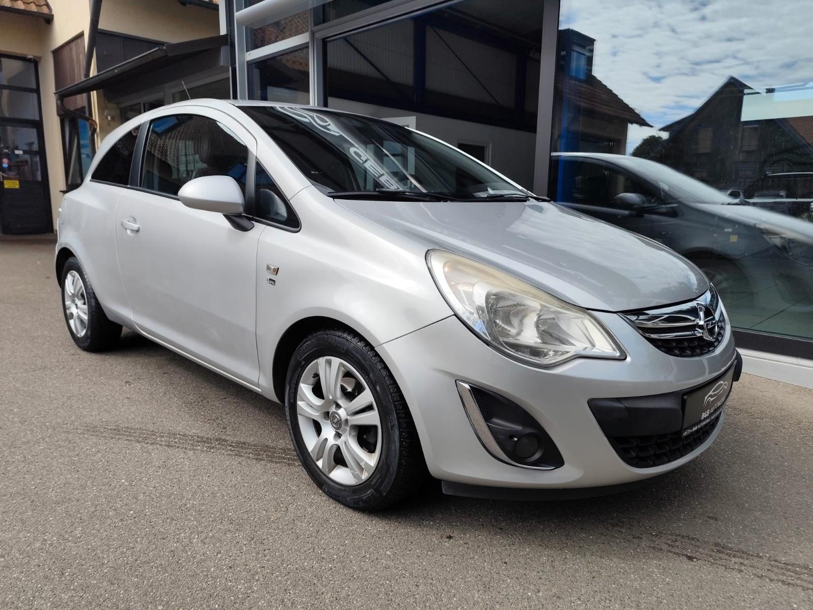Opel Corsa KLIMA, LEDER, ALU, LENKRADHEIZUNG,AHK, PDC