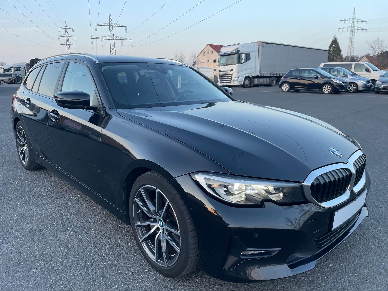 BMW 320d Tour.*Sport-Au.*Driv.Ass.*AHK*RFK*PaAss.18"