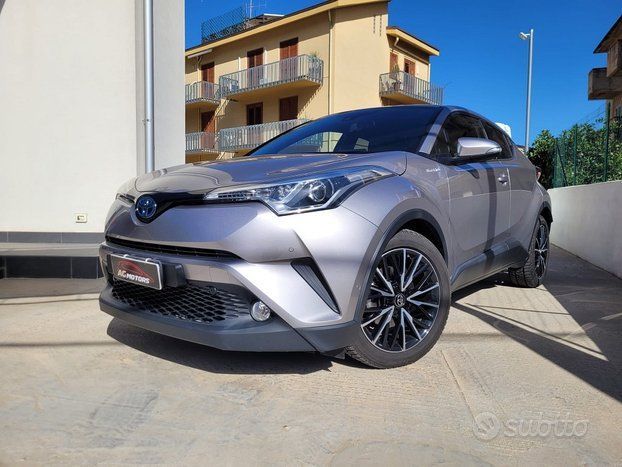 Toyota C-HR hybrid e-cvt lounge