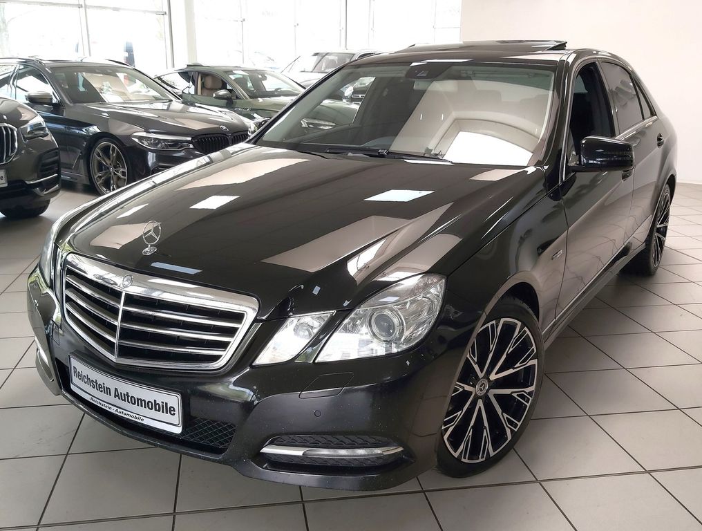 Mercedes-Benz E 300 CDI AVANTGARD LEDER TOTW KAMERA COMAND AHK