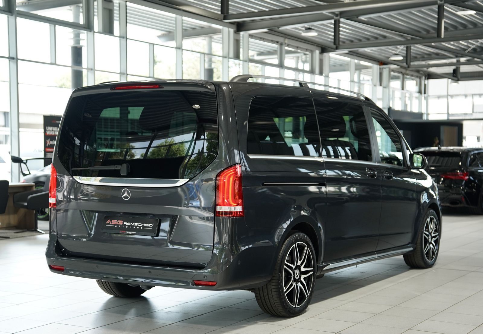 Mercedes Benz V 300