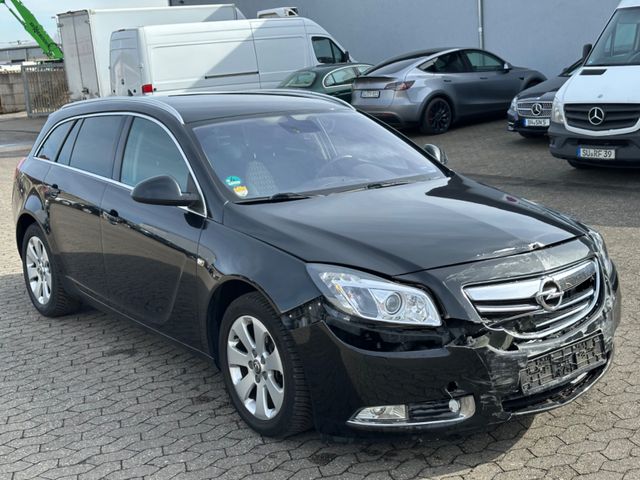 Opel Insignia 1.4T 103kw - Navi - Xenon - Kamera