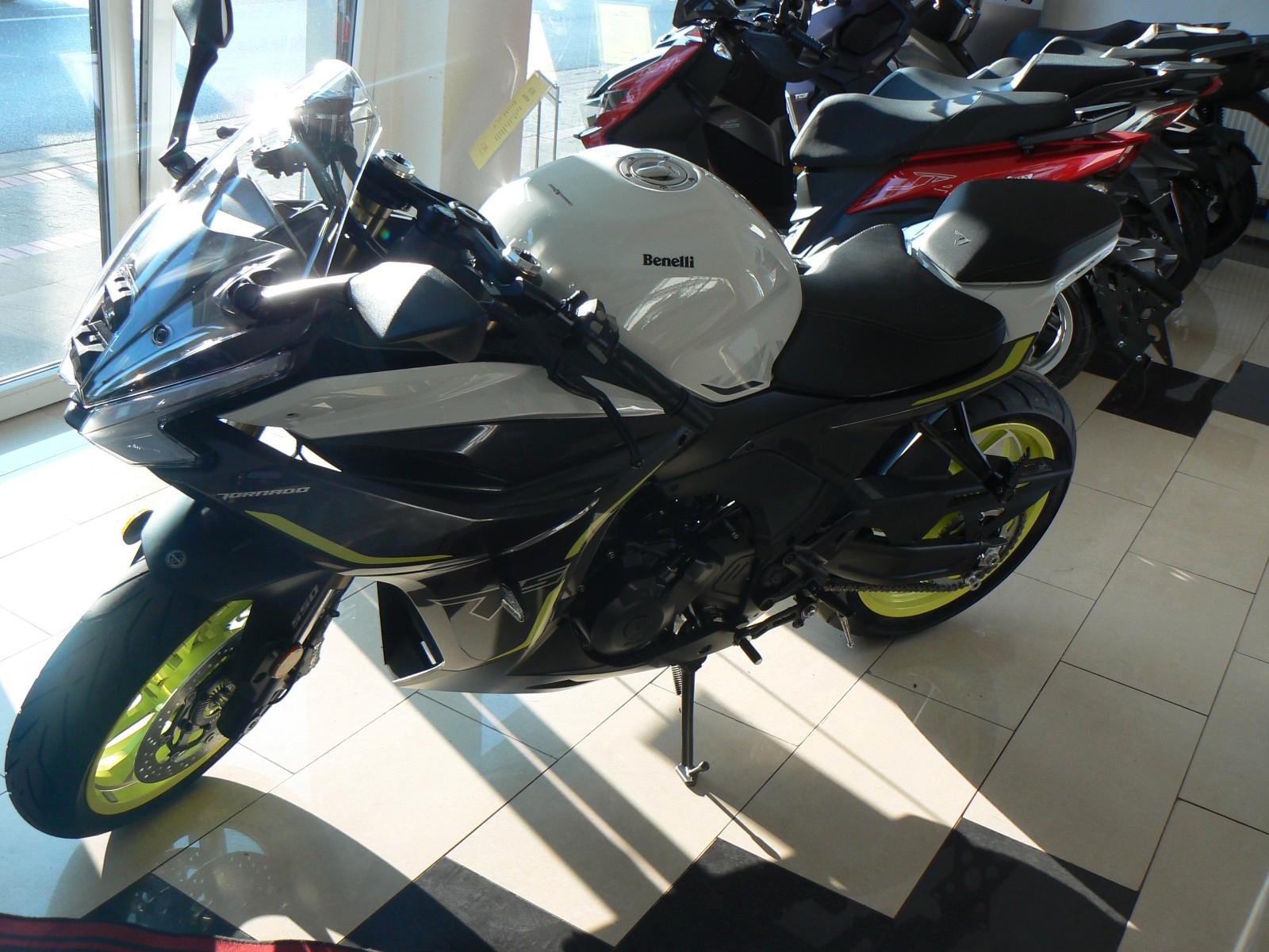 Benelli Tornado 550