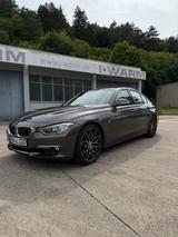 BMW 328i Luxury Line CarPlay RFK - BMW 328 aus 2012: 328i