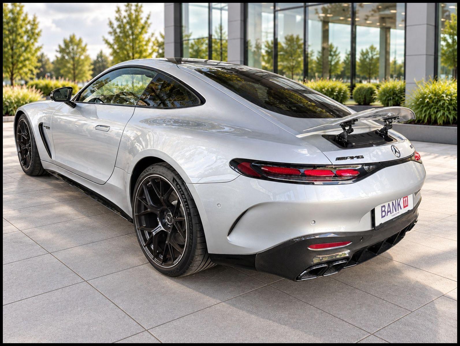 Mercedes-Benz AMG GT 63 4M+ PREMIUM+SITZ-KLIMA+PANO+NIGHT+CARB