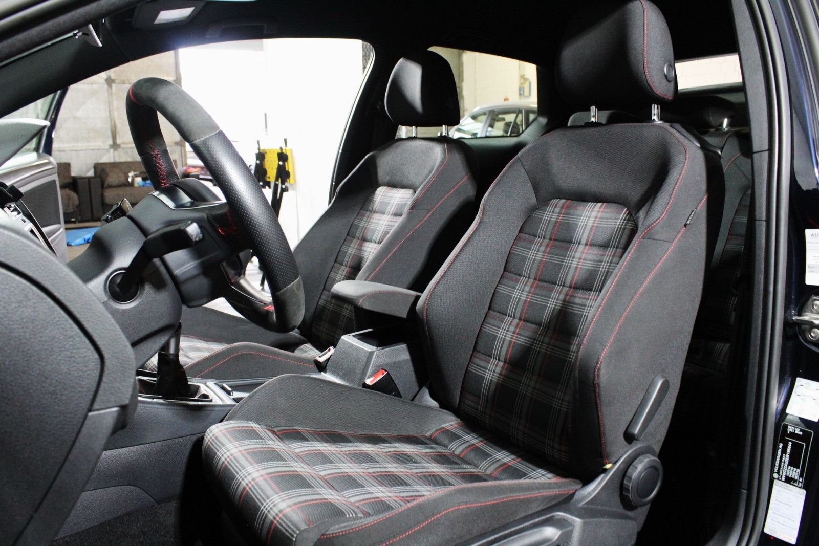 VW Golf VII Lim. GTI BMT DAB NAVI SHZ KLIMA