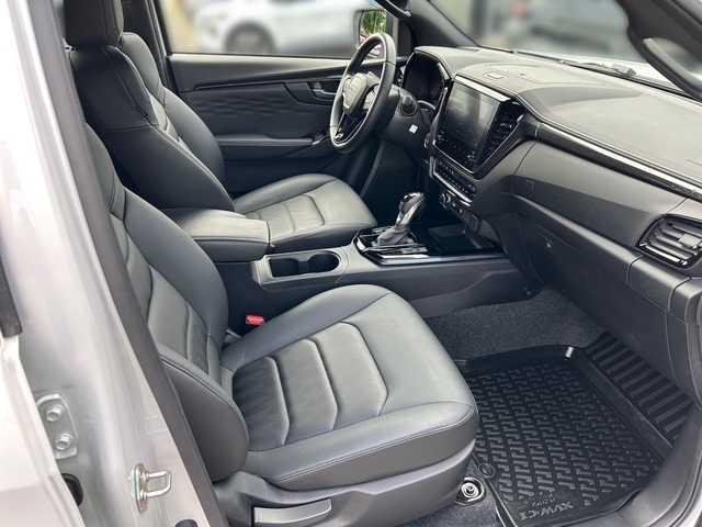 Isuzu Double Cab 4WD V-CROSS AT *EXTREM Höher AHK LB*