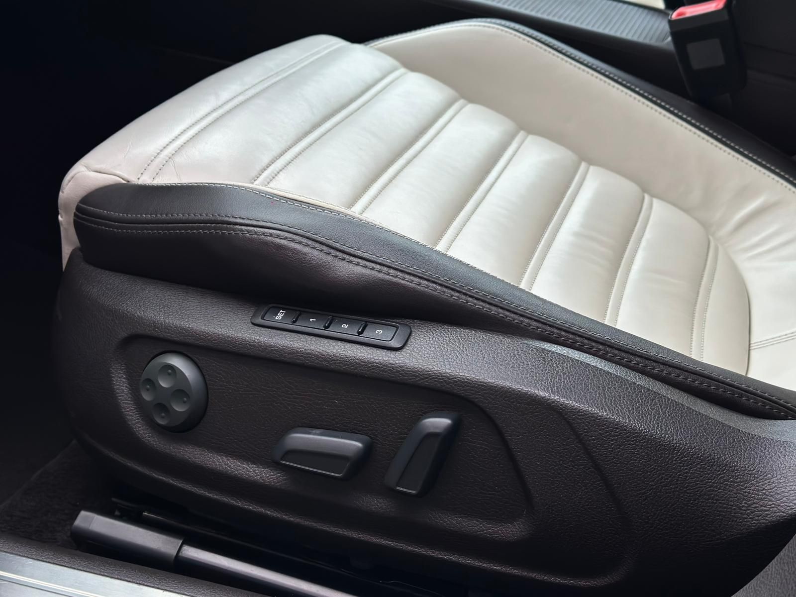 VW CC 2.0TDI *BI-XEN#TEMPO#PANO#CAM#SHZ#LEDER - Image 19