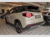 Suzuki Vitara Comfort+ 1.4 RückKam Voll-LED Navi Panoda - Suzuki Vitara: Geländewagen