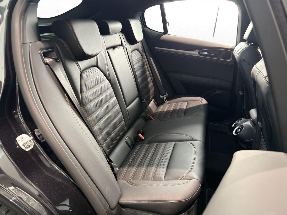 Alfa Romeo Stelvio - Bild 19