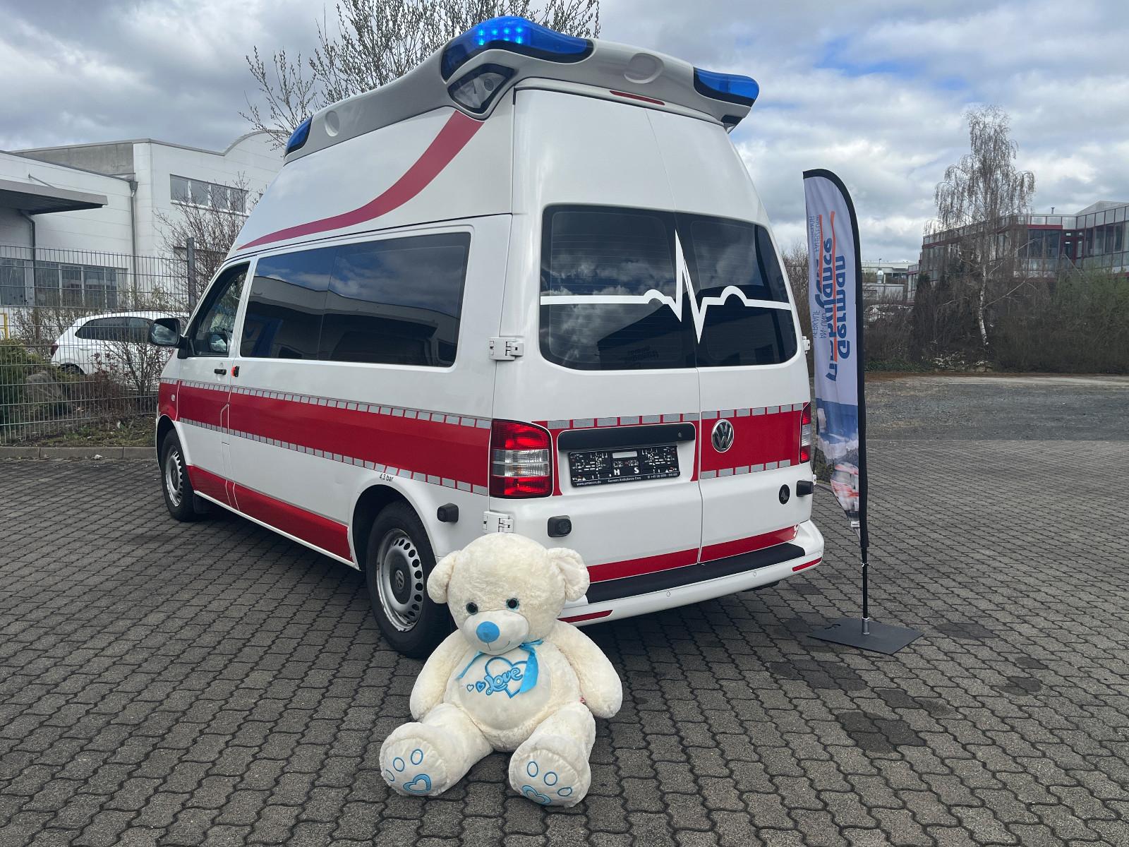 Volkswagen T5 Hornis KTW inkl. Trage & Stuhl