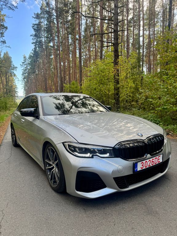 Image of BMW 330