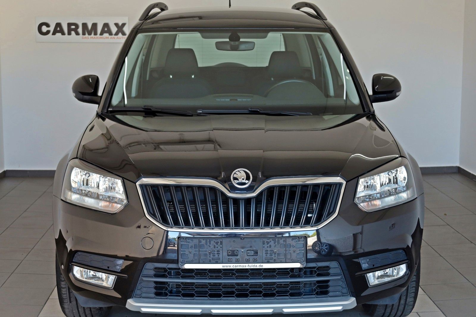 Fahrzeugabbildung SKODA Yeti Ambition SH,PDC,8-fach bereift