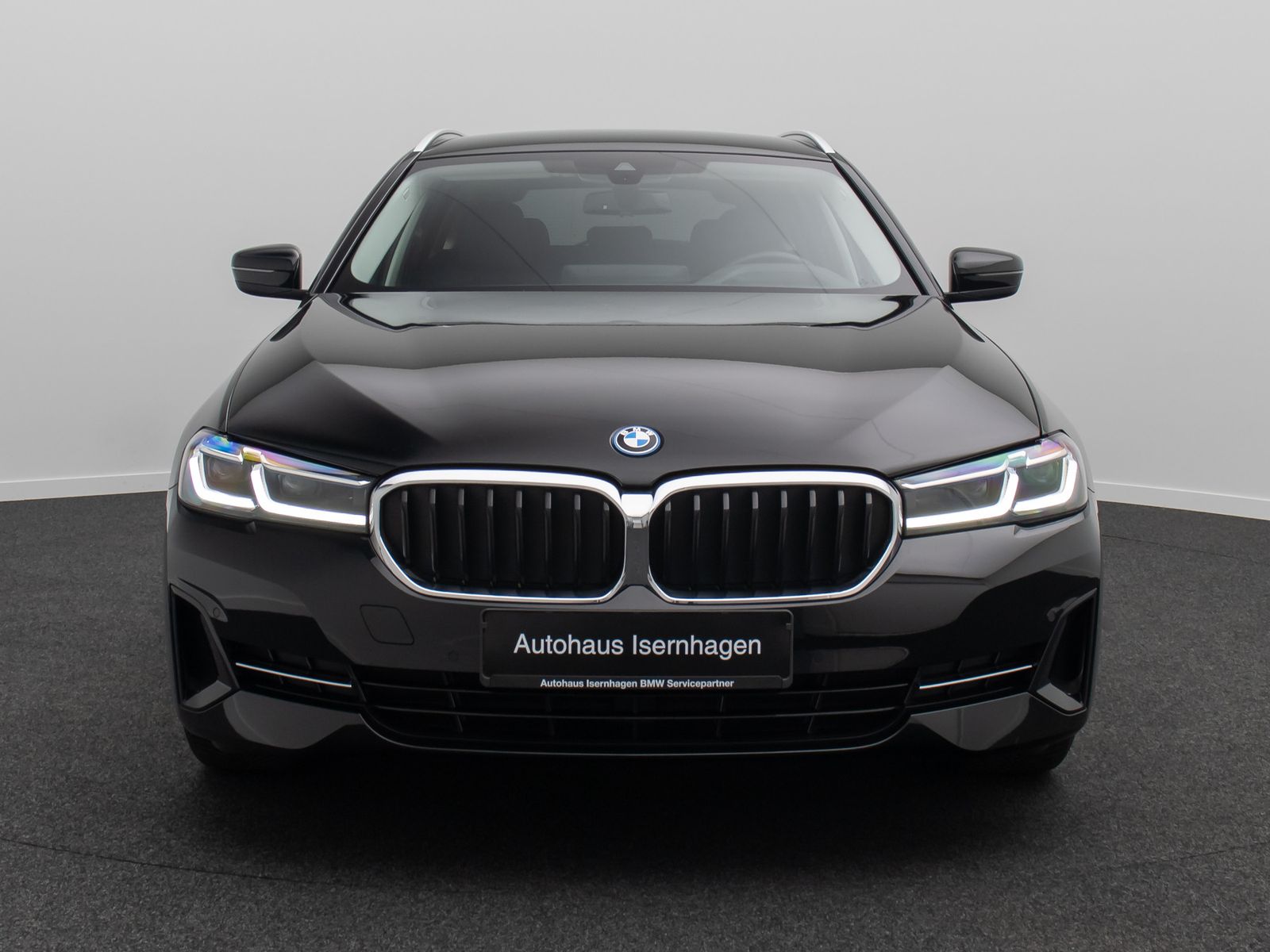 Fahrzeugabbildung BMW 530e Alarm AHK Laser DAB HUD Kamera Sport 18Zoll