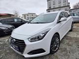 Hyundai i40 cw blue Trend / Automatik - Hyundai i40 mit Diesel-Antrieb: Automatik