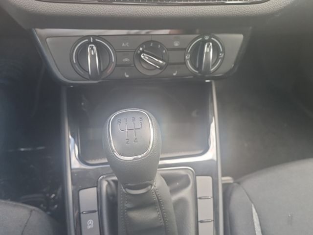 Fahrzeugabbildung SKODA Fabia 1.0 TSI Essence KLIMA TEMPOMAT LED