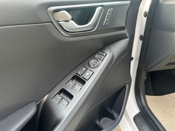 Hyundai IONIQ ELEKTRO EV PREMIUM 39kWh NAVI-LEDER