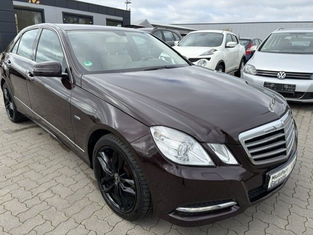 Mercedes E 220 - 1
