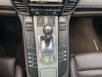 Bild 15 Porsche Panamera 4 S*AHK*SPORTABGAS*STAND-HZ*ACC*BOSE*