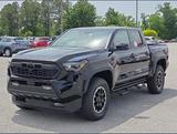 Toyota TRD Off Road Premium Hybrid T1: 59.800 EURO - Toyota Tacoma Neuwagen