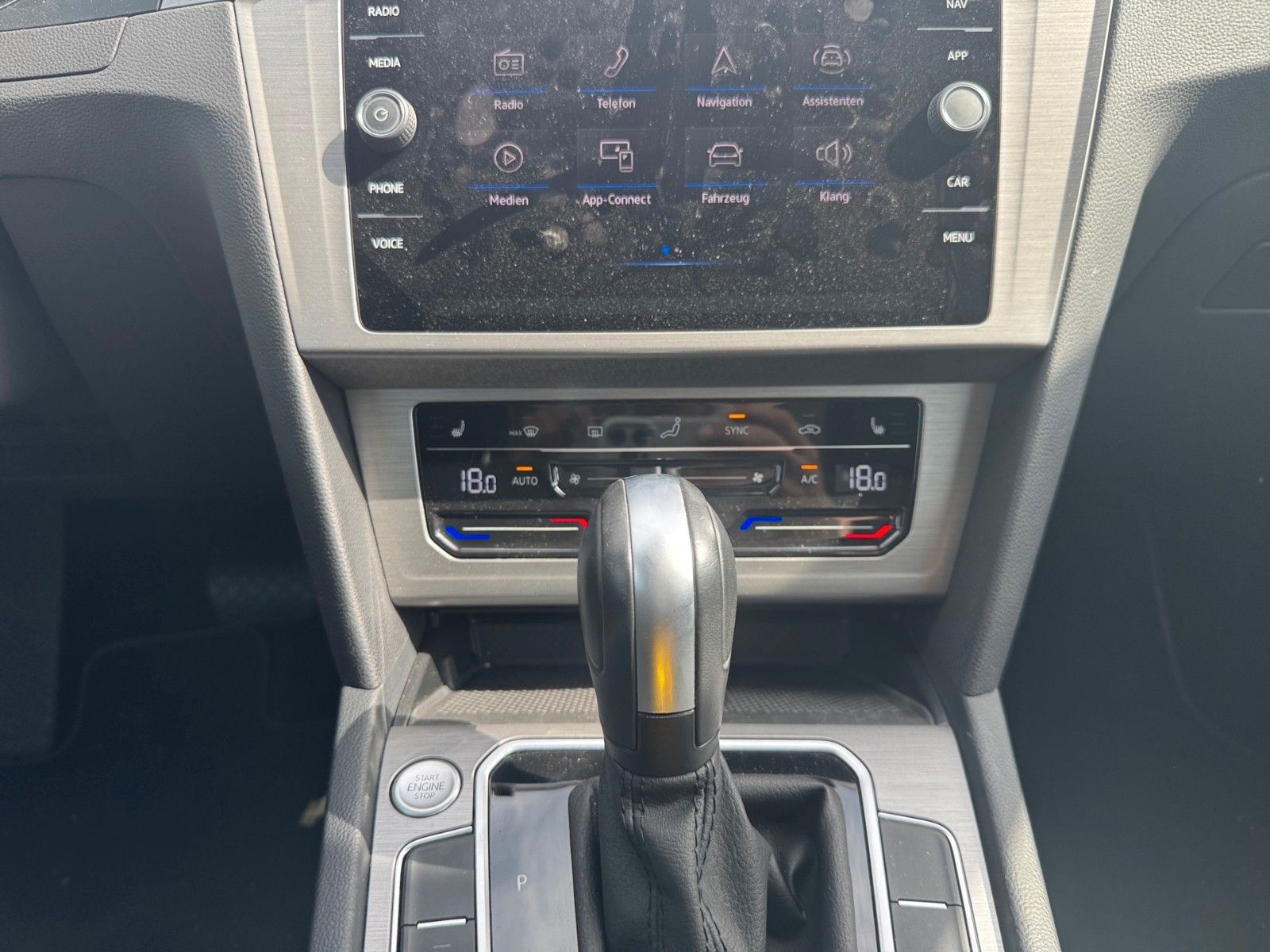 Fahrzeugabbildung Volkswagen Passat Variant 1.5 TSI