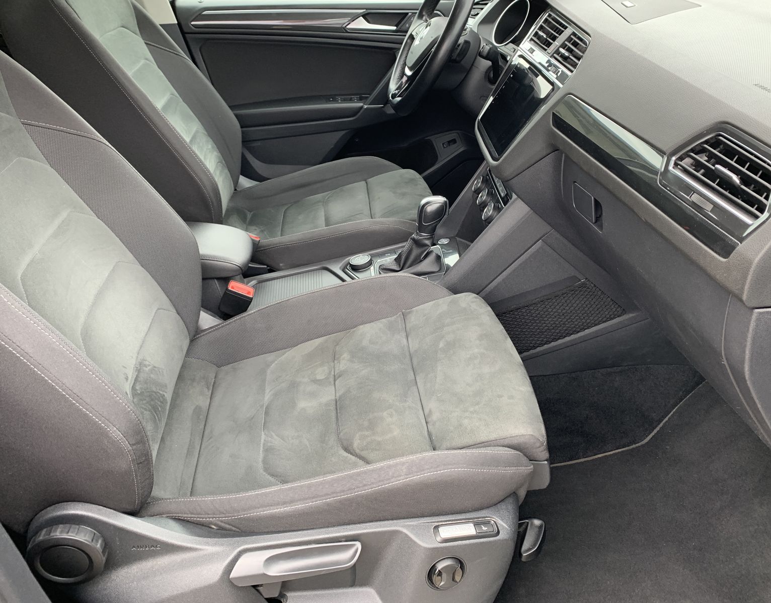 Fahrzeugabbildung Volkswagen Tiguan Allspace 2.0 TDI*Highline*4Motion*AHK*Cam