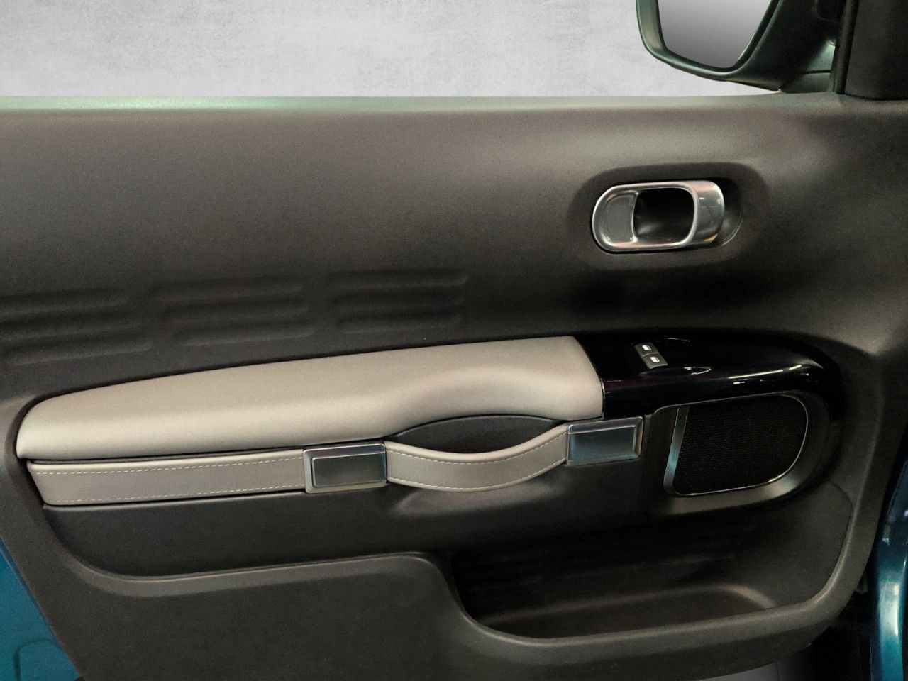 Fahrzeugabbildung Citroën C4 Cactus Shine Panoramadach Kamera uvm.